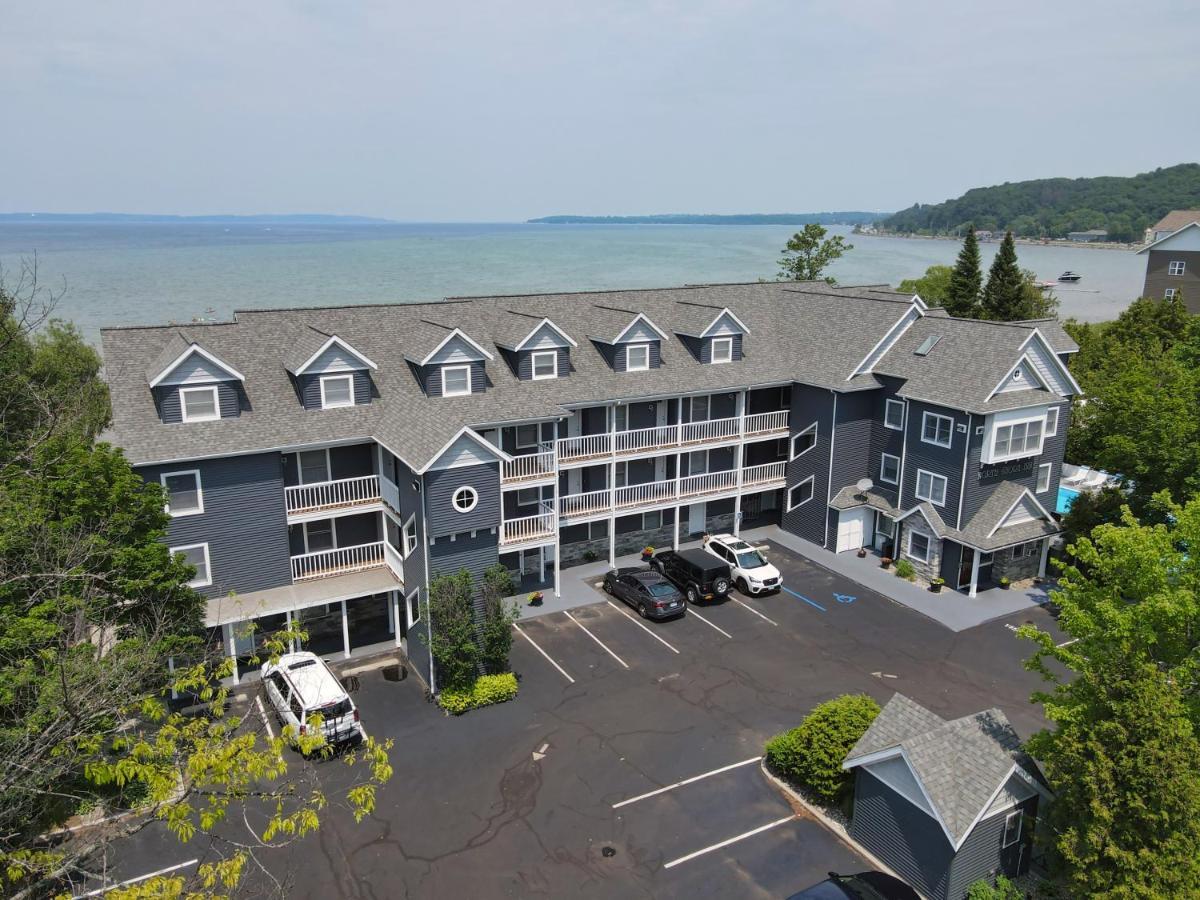 103 North Shore Inn Traverse City Esterno foto